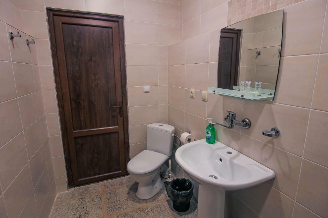 Luca Lili Hotel Сигнахи Екстериор снимка